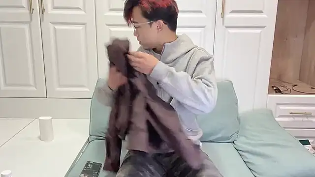 STxuguanhan online show from 20, 10, 2025