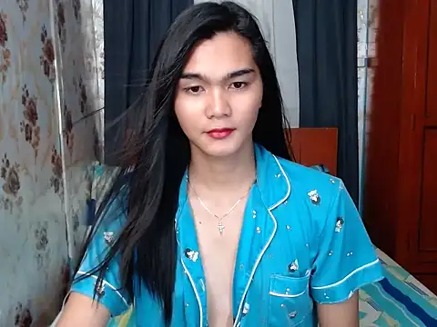 Snapshot of lady_in_moon chatting on 17, 10, 2025 lady in moon online show from 17, 10, 2025