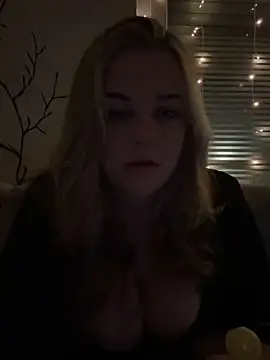 ItsLxsa online show from 27, 10, 2025