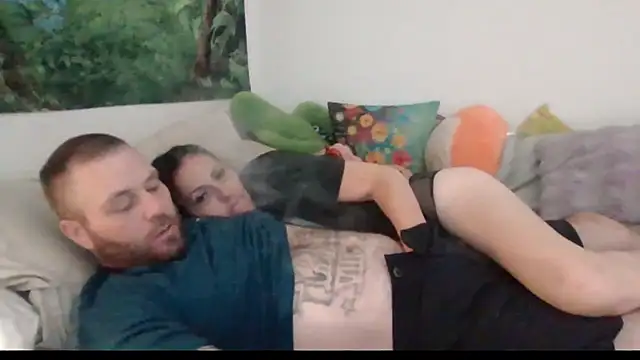 RaynLiz online show from 17, 9, 2025