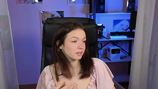 Loona Eclipse online show from 7, 10, 2025