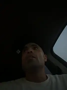 Snapshot of Fine10ne chatting on 23, 11, 2025 Fine10ne online show from 23, 11, 2025