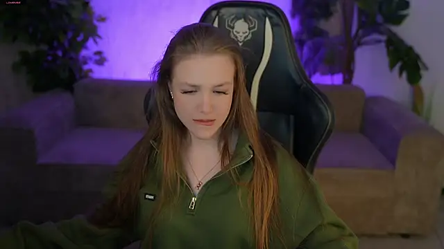 Ella 054 online show from 9, 11, 2025