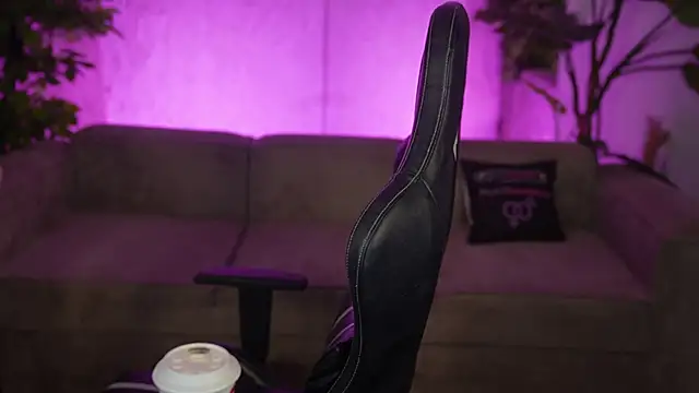 Ella 054 online show from 22, 4, 2026