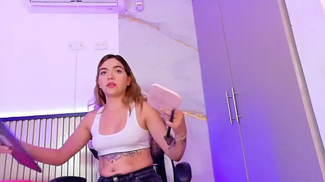 Snapshot of Sammy_Lovee chatting on 22, 10, 2025 Sammy Lovee online show from 22, 10, 2025