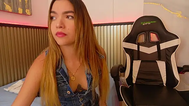 Snapshot of Sammy_Lovee chatting on 5, 11, 2025 Sammy Lovee online show from 5, 11, 2025