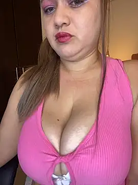 Snapshot of Miaa_velvett chatting on 12, 9, 2025 Miaa velvett online show from 12, 9, 2025