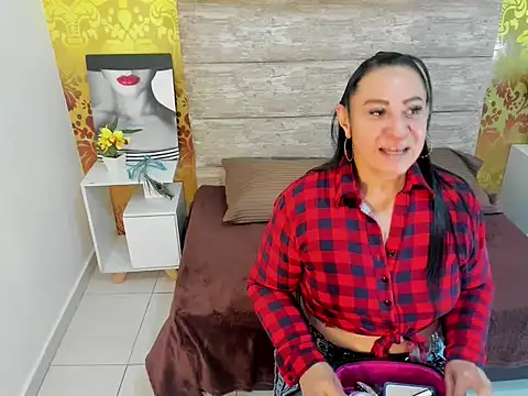 LucianaBlackwell online show from 16, 10, 2025