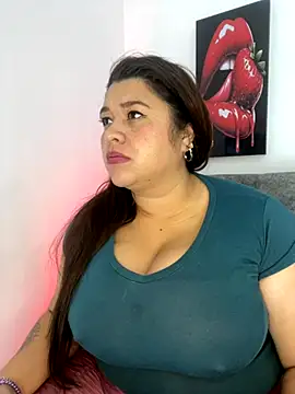 Snapshot of SafiroFer chatting on 6, 10, 2025 SafiroFer online show from 6, 10, 2025