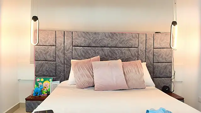 Dakota Megan 69 online show from 26, 11, 2025