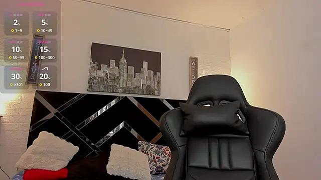 iamCharlotte19 online show from 10, 10, 2025