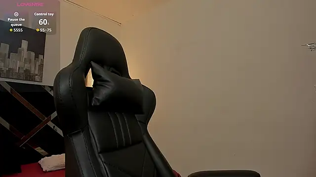 iamCharlotte19 online show from 17, 10, 2025