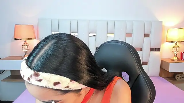 iamCharlotte19 online show from 21, 7, 2026