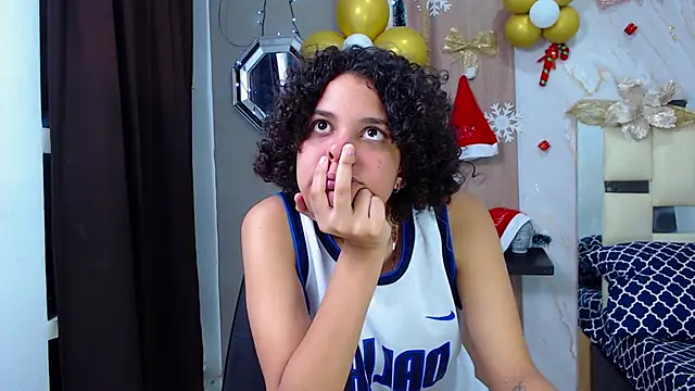 miss leidy  online show from 15, 11, 2025