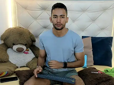 Snapshot of MaicolParker_ chatting on 20, 3, 2026 MaicolParker online show from 20, 3, 2026