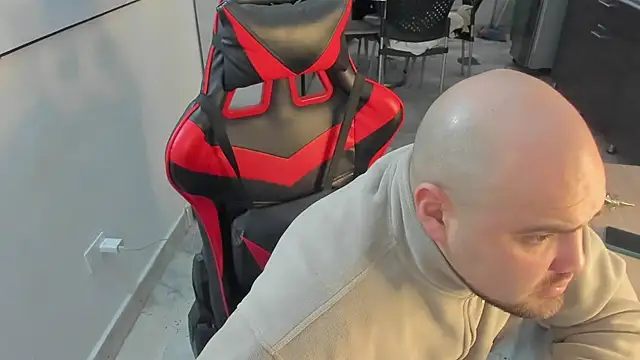 Snapshot of ElianCrow chatting on 28, 11, 2025 ElianCrow online show from 28, 11, 2025