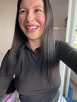 Mia salinass online show from 13, 2, 2026