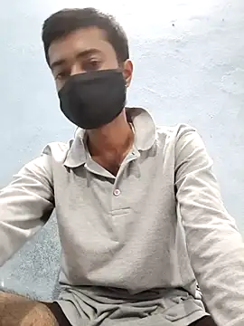 GirlsCrush  online show from 2, 11, 2025