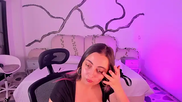 SarahCastro1  online show from 12, 9, 2025