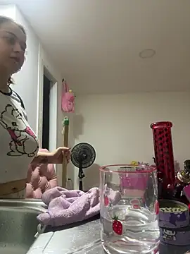 SarahCastro1  online show from 10, 7, 2026