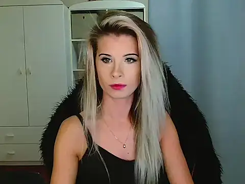 KristineGlow online show from 28, 11, 2025