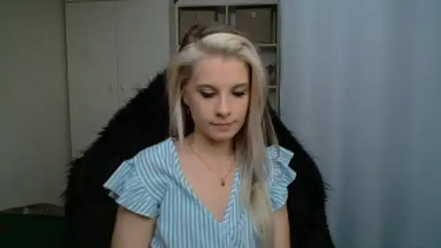 Snapshot of KristineGlow chatting on 6, 7, 2026 KristineGlow online show from 6, 7, 2026