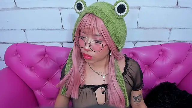 SafiroAgataaa online show from 20, 9, 2025