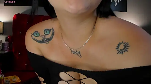 Snapshot of Emily_Reyna chatting on 7, 10, 2025 Emily Reyna online show from 7, 10, 2025