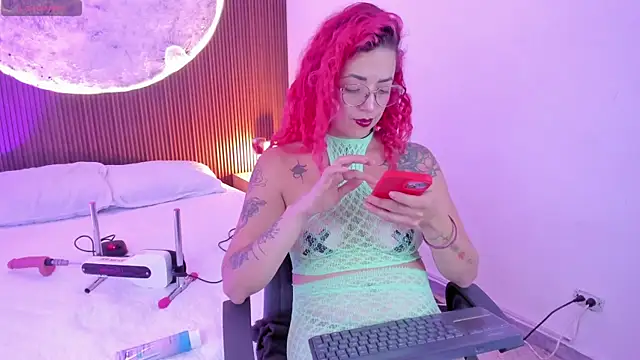 RoxanneStorm  online show from 5, 7, 2026