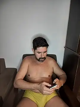 Snapshot of Gatoo_rj chatting on 30, 9, 2025 Gatoo rj online show from 30, 9, 2025
