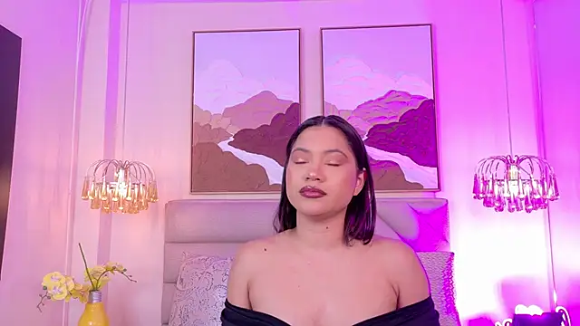 kendalFox  online show from 5, 12, 2025