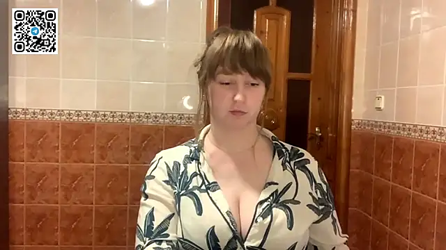 MaroonMoon  online show from 17, 12, 2025