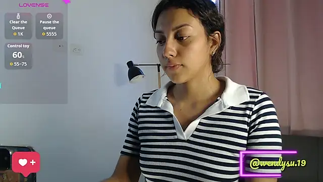 Snapshot of WendySuns_ chatting on 15, 9, 2025 WendySuns online show from 15, 9, 2025