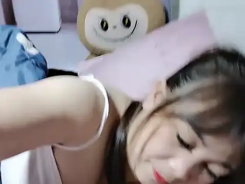 Lyly nuce online show from 13, 11, 2025