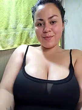 Snapshot of camila-titis chatting on 22, 9, 2025 camila-titis online show from 22, 9, 2025