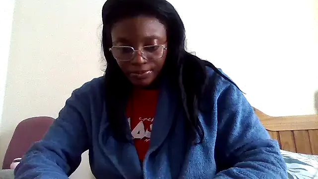 SexyGemBeautyX online show from 27, 11, 2025