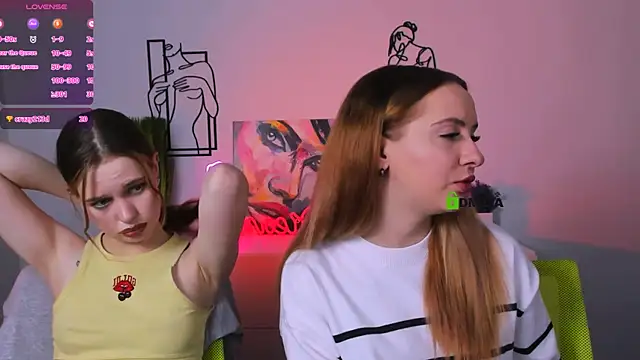 mila glow1 online show from 17, 10, 2025