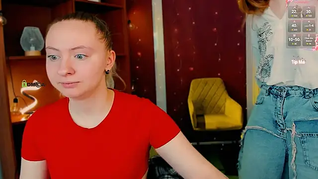 mila glow1 online show from 13, 4, 2026