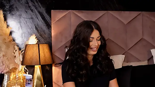 EvaRhea online show from 25, 9, 2025