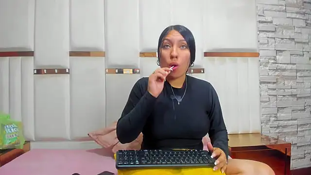 ClioandDemeteer online show from 1, 10, 2025