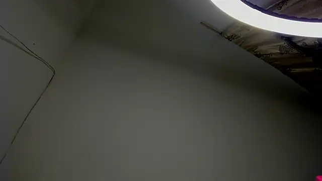 Ebony danik online show from 5, 4, 2026