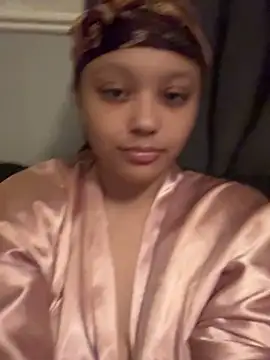 Snapshot of Marleymols chatting on 27, 11, 2025 Marleymols online show from 27, 11, 2025