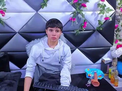 Snapshot of Bruno_Cruzz chatting on 24, 10, 2025 Bruno Cruzz online show from 24, 10, 2025