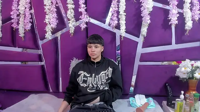 Bruno Cruzz online show from 16, 12, 2025