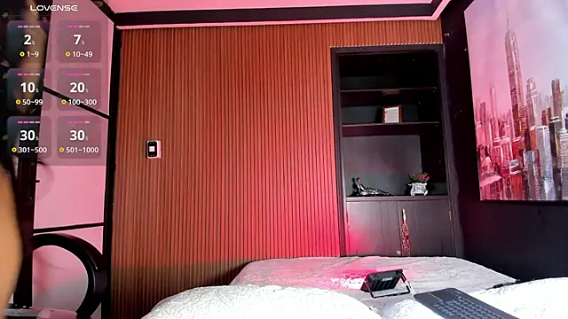 BritanyBrown  online show from 21, 11, 2025