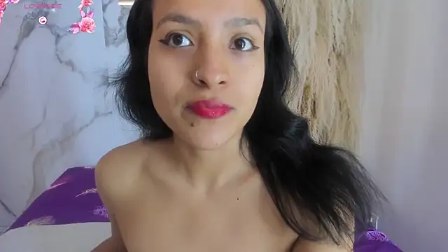 violettawatson online show from 5, 10, 2025