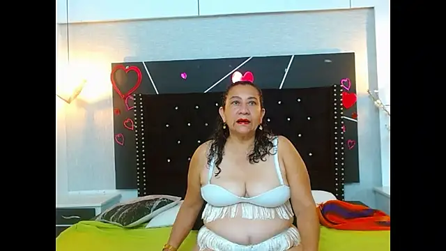 Snapshot of Lindacoopers chatting on 22, 9, 2025 Lindacoopers online show from 22, 9, 2025