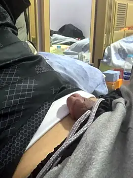 FlungBergenia online show from 10, 10, 2025