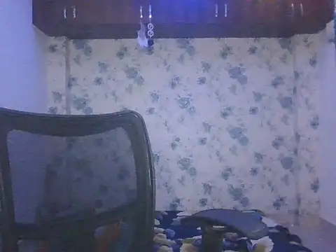 priyaverma00 online show from 18, 10, 2025