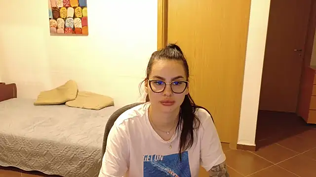 Snapshot of LexieRosse chatting on 1, 2, 2026 LexieRosse online show from 1, 2, 2026